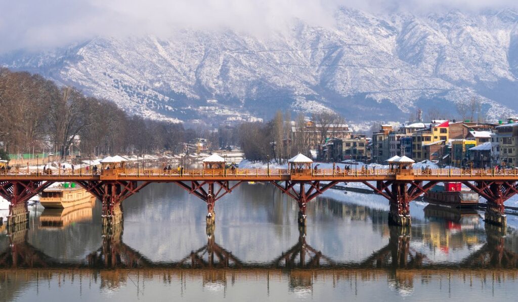 Tourist Places In Kashmir