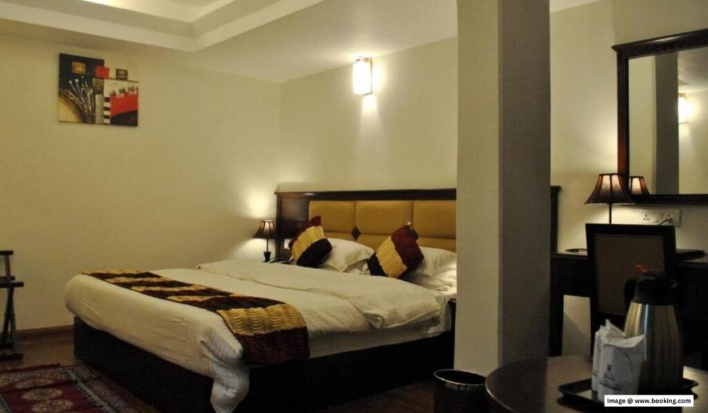 Darjeeling Hotels Near Mall Road